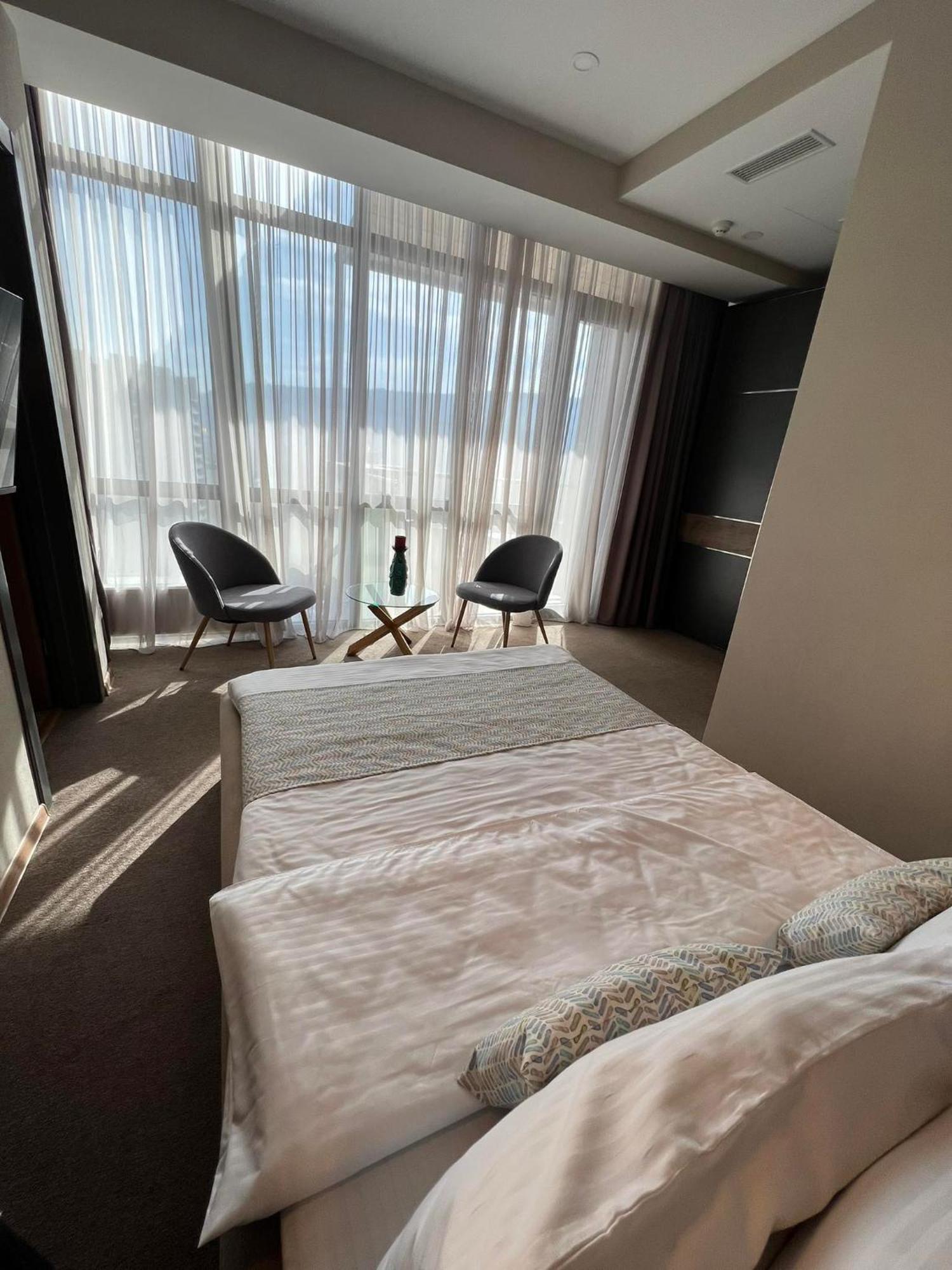 Hotel Sky Station Tbilisi Exterior photo